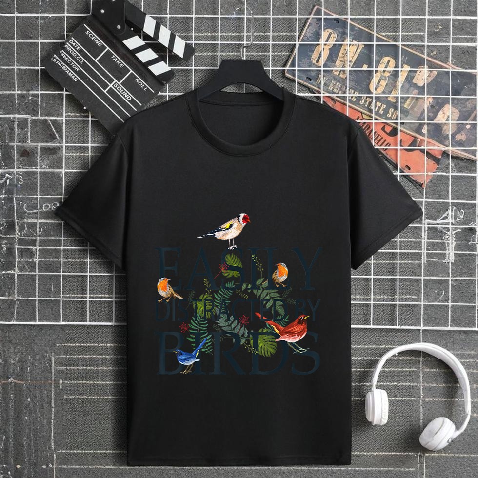 Bird Lovers Gifts For Women Men  EASILY DISTRACTED BY BIRDS T-Shirt