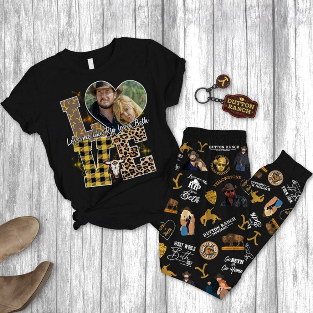 Yellowstone Love Me Like Rip Loves Beth Fleece Pajamas Set Gifts For Fans